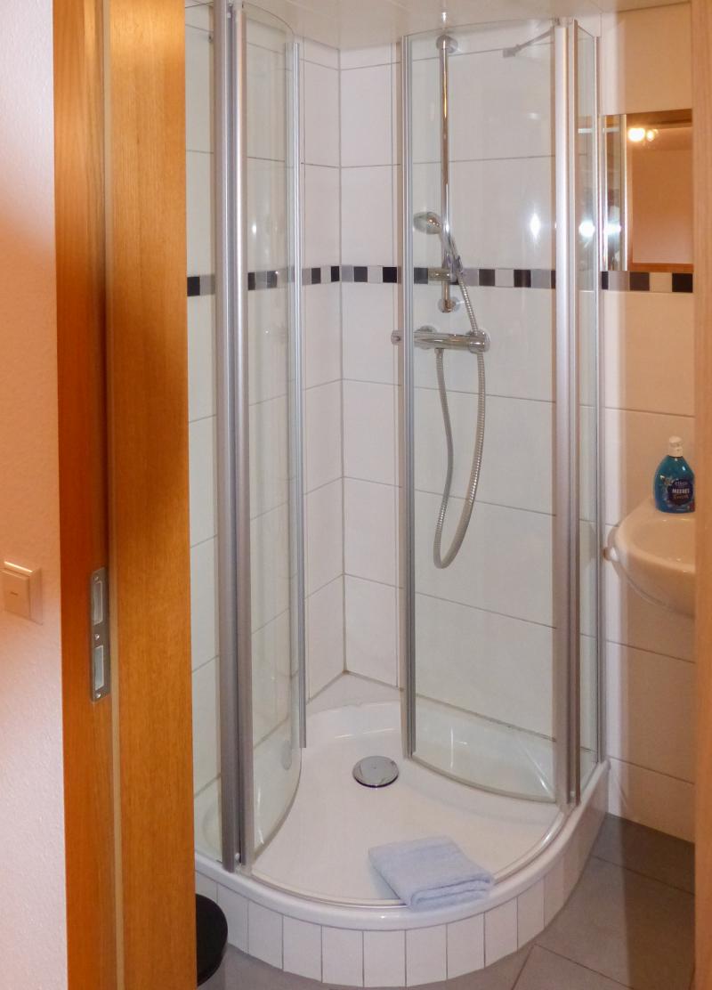 Bad im Zimmer 3 im Haurihäusle